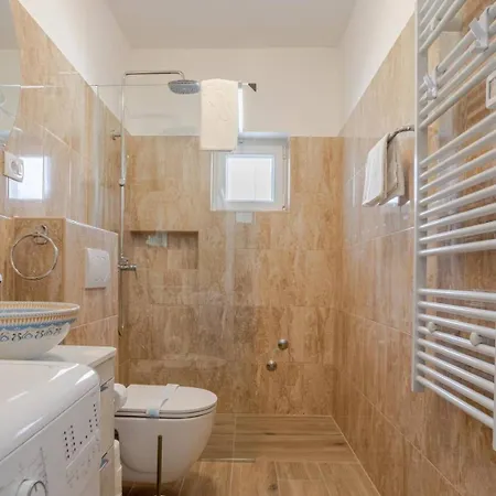 Apartman Waterfront Seaview Maria
