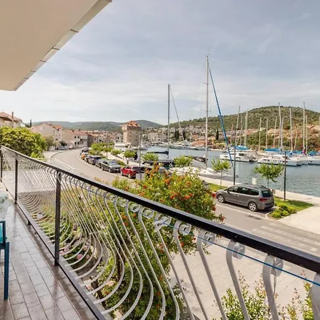 Apartman Waterfront Seaview Maria *