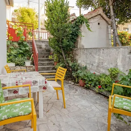 Waterfront Seaview Maria *