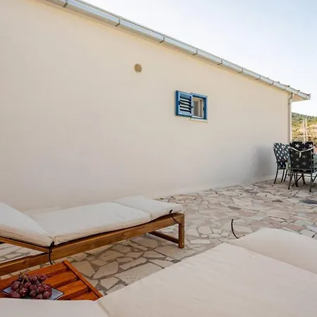 Waterfront Seaview Maria * Marina