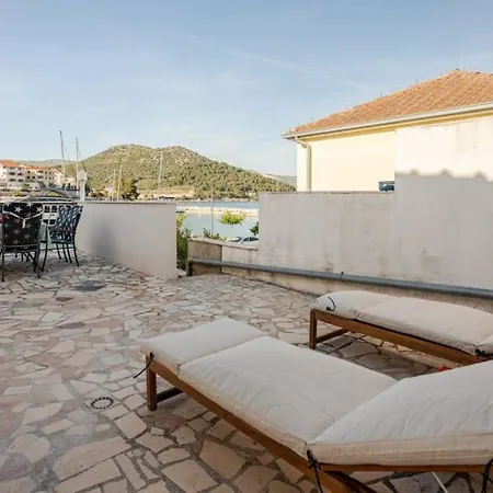 Waterfront Seaview Maria Appartamento *